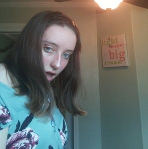 Meet your Posher, Amber